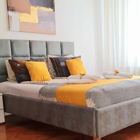 Downtown Star Apartment เบลเกรด ภายนอก รูปภาพ
